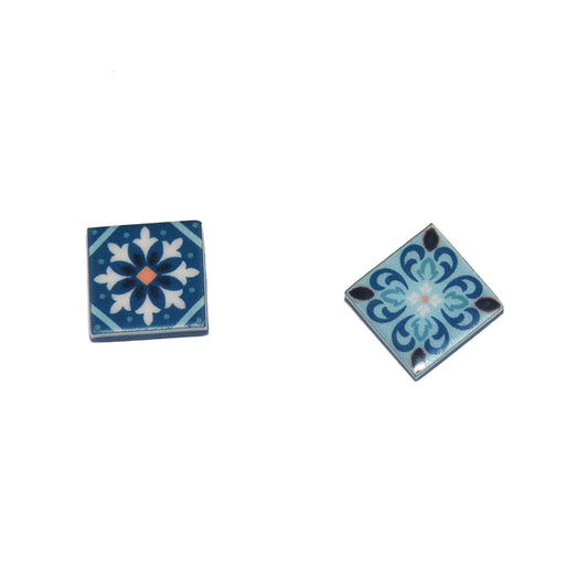 Studs mini tiled earrings in blue light blue