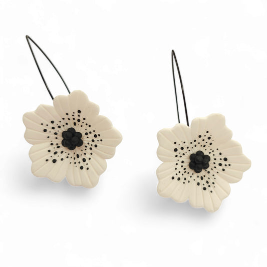 Artistic poppies little dangling earrings